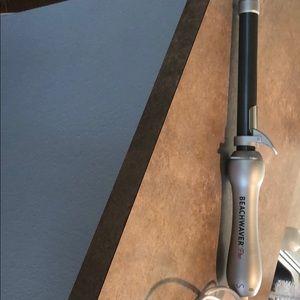 Brachwaver Pro curling iron.